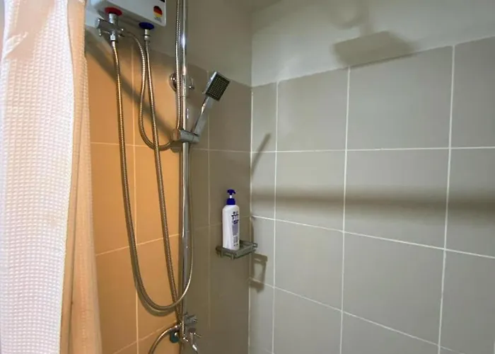 Flat For Near Moa 4* Manila
